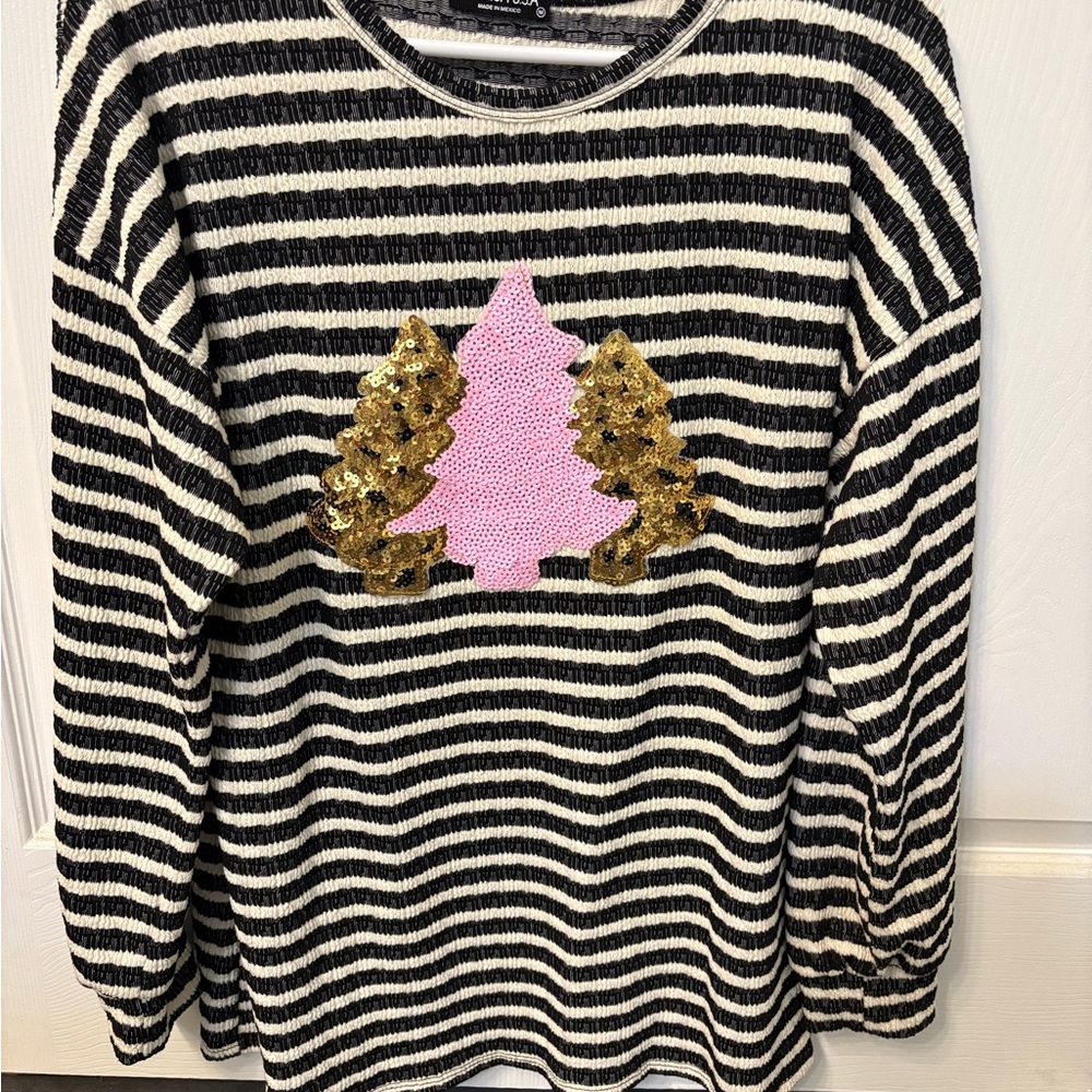 HEIMISH USA Black and White Striped Sweater size medium